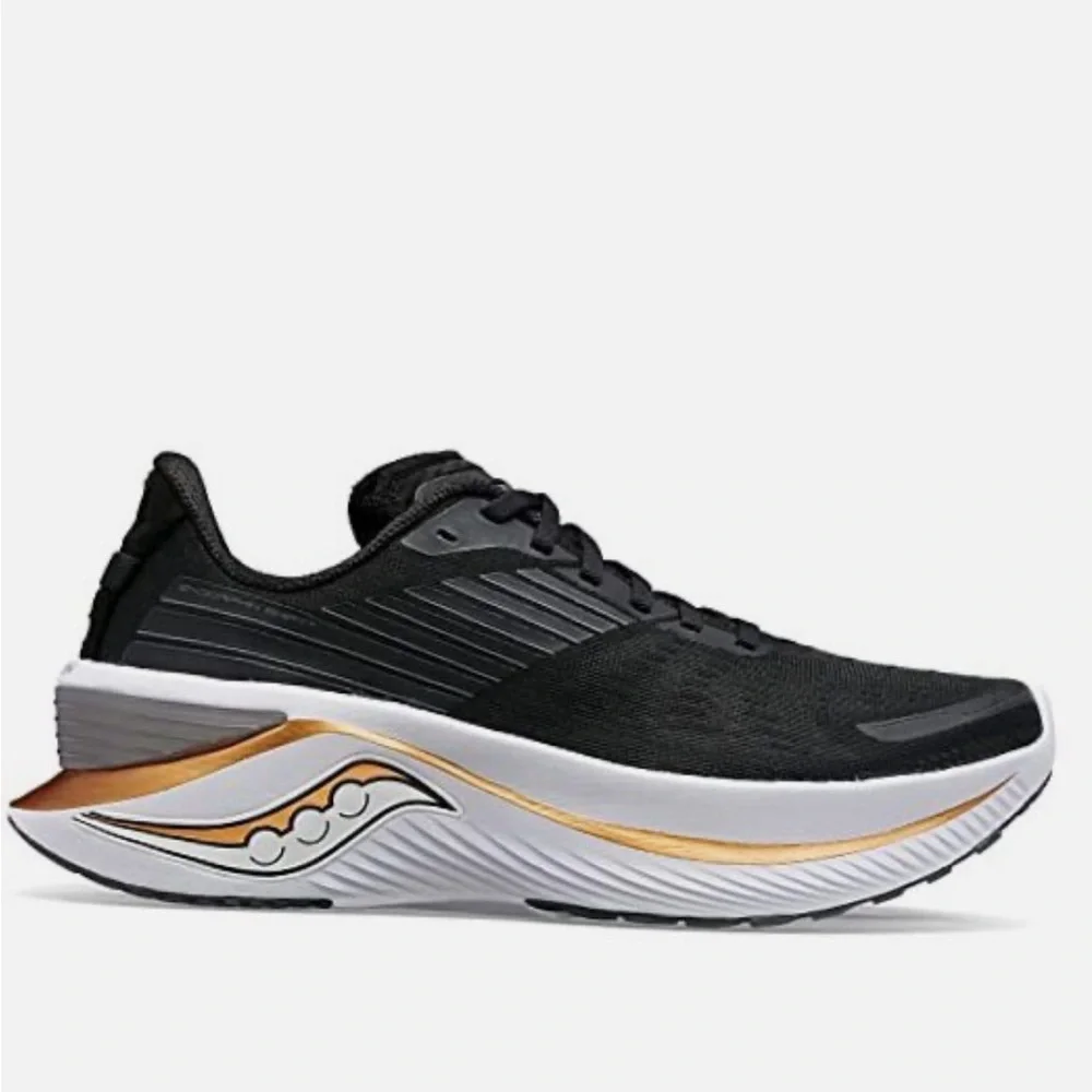 Saucony Endorphin Shift 3,‎ Black/Goldstruck, Size 11.5, NIB